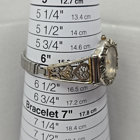 Womens Wrangler Heart Two Tone Quartz Watch With Stretch Band New Battery - Picture 6 of 10